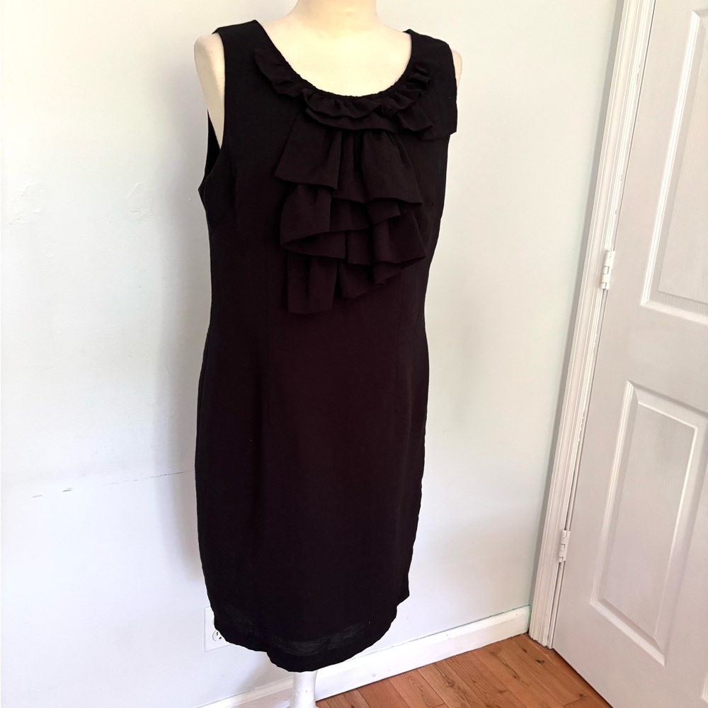 Adrienne Vittadini Black ruffles sheath dress